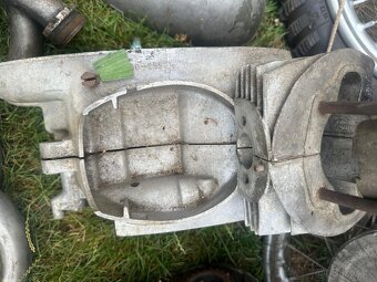 Motory kola Jawa Švéd Libeňák 553 554 579 - 6