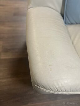 Luxusní kožená modrobílá sedačka - 6