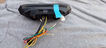 Yamaha MT-10 - zadní světlo LED - 6