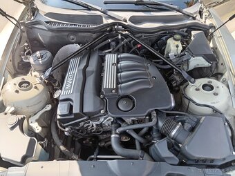 BMW Z4 E85 2,0i - 6