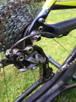 SPECIALIZED ROCKHOPPER - 6