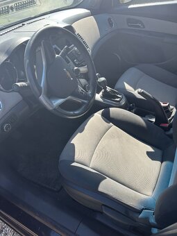 Chevrolet cruze 1.8 i 16V LT 104 kW - LPG - 6