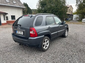 Kia Sportage II 2.0 16V 104 kW 4x4 - 6