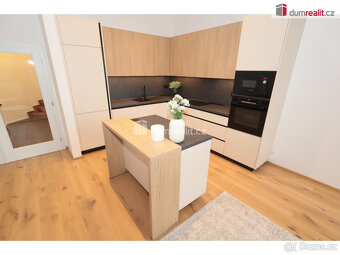 Nově zrekonsturovaný byt 3+kk, 94,44 + balkon 5,34 m2 + tera - 6