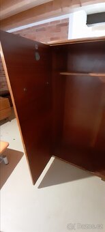 Starší skříň - 6