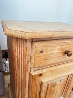 Ložnicový set-prádelník,zrcadlo,noční stolky - 6