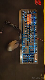Počítač + Monitor + Klavesnice + Myš + Reproduktor + Webkam - 6
