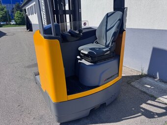 Vysokozdvižný vozík AKU RETRAK zdvih 9m TOP STAV - 6