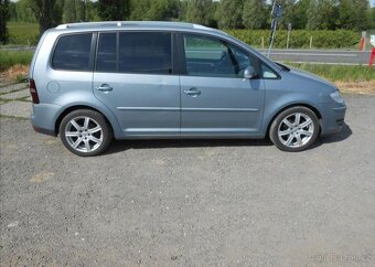 Volkswagen Touran 2,0 TDI 103 kW DIGIKL.Historie nafta - 6