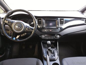 Kia Carens - 6