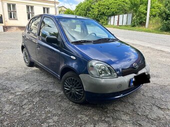 Toyota Yaris 1,0 VVT-i 50 KW r.v. 2000 - 6