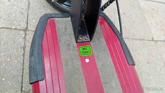 Skládácí elektrokoloběžka Selvo 2350 - 6