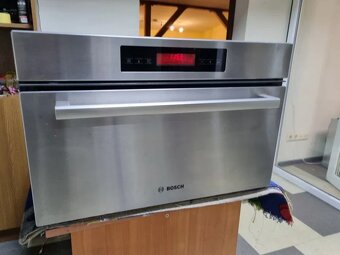 kompaktní napařovací trouba s párou Bosch HBC24D652 - 6