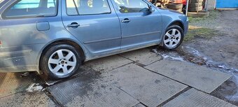 Škoda Octavia 2, 1.6fsi náhradní díly - 6
