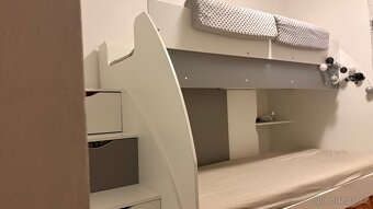 Prodám dětskou patrovou postel s úložným prostorem - 6