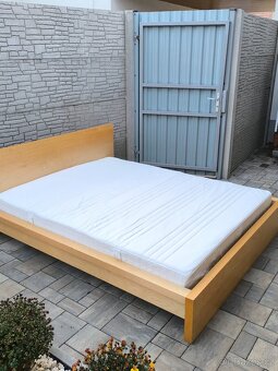 Prodám manželskou postel + Matrací 160cm x 200cm - 6