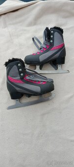 Různé dívčí brusle - 6