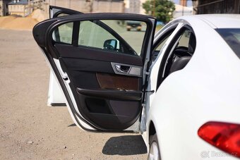 Jaguar XF 2.2 Diesel - 6