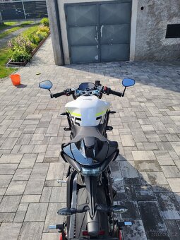 Triumph Street Triple 765 RS Moto2 TM Edition - 6