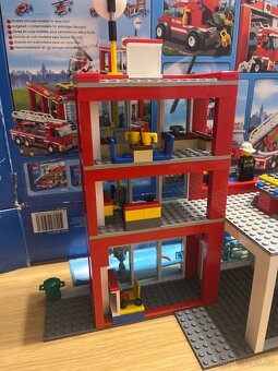 Lego 60004 Hasičská stanice - 6