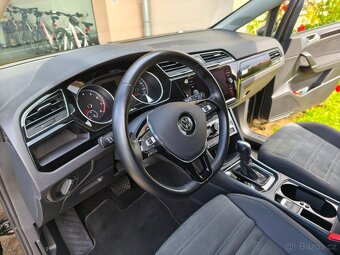 VW TOURAN 1.5 TSI DSG7 - 6