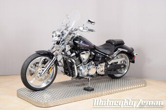 Yamaha XV 1900 Raider S - 6