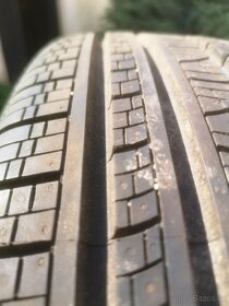 Range Rover Sport celoroční 235/65/19. - 6