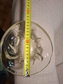 Popelník hutní sklo 4 - 6