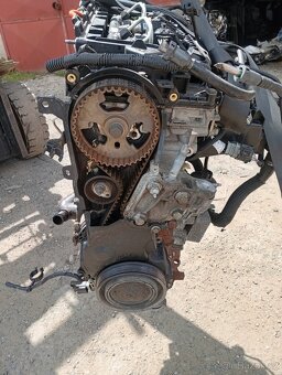 PEUGEOT, CITROEN MOTOR 2,0HDI EURO 5, RH02, RHD, AHZ APOD. - 6