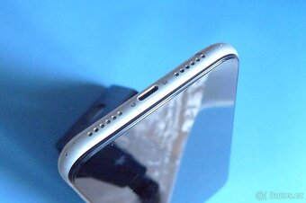Apple iPhone XR 64 GB baterie 100% - 6