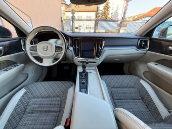 Volvo V60 Kombi - D4 - Automat - TOP výbava a interiér  - 6
