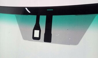 Toyota Camry čelní sklo - 6