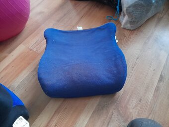 podsedáky do auta - 6