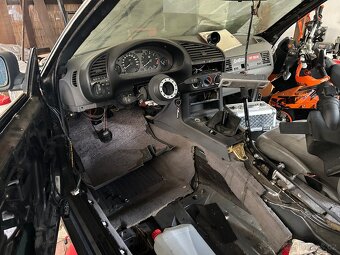 Bmw e36 coupe díly - 6