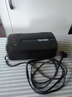 Nabíječka tužkových a 9V baterií Tronic. - 6