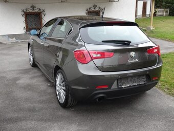 Alfa Romeo Giulietta TCT - 6