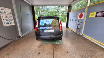 Škoda Roomster 1.6TDI výborný stav,Servisní knížka 1majitel - 6
