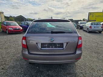 Škoda Superb 2.0 TDi 125KW DSG Elegance - 6
