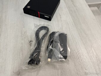Lenovo ThinkCentre M715q Tiny - Ryzen 5 | 8GB RAM | 256GB - 6