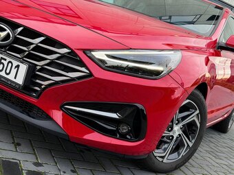 Hyundai i30 fastback 1.5 t-gdi 118 kw / 2022 - 6