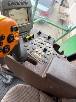 Prodam kombajn John Deere W540 - 6