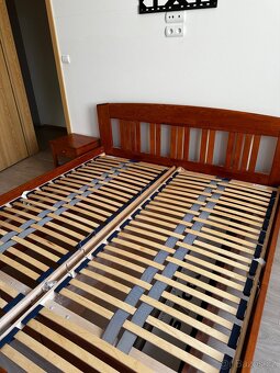 Dřevěná kvalitní manželská postel - 6