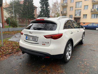 Infiniti FX30d - 6
