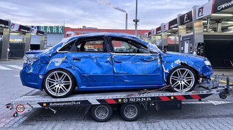 Vůz na náhradní díly Audi RS4 B7 8E sedan 2007 BNS JMH LZ5F - 6