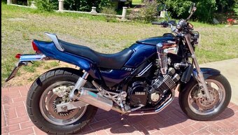 Yamaha FZX 750 - 6