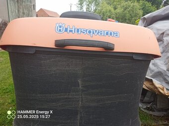 Zahradní traktůrek/sekačka Husqvarna 15 HP - 6