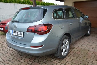 Opel Astra J Sports Tourer 2.0 CDTI, 118kW, KLIMA,nový DPF - 6