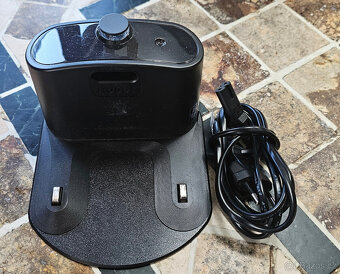 Robotický vysavač irobot roomba I7 pouzity, plne funkcni - 6