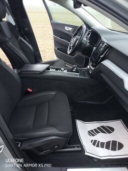 Volvo XC60, Nafta+hybrid, 4x4, 173kw(235PS), r.v.01.07.2020 - 6