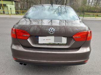 Volkswagen Jetta 2.0 TDI - 6